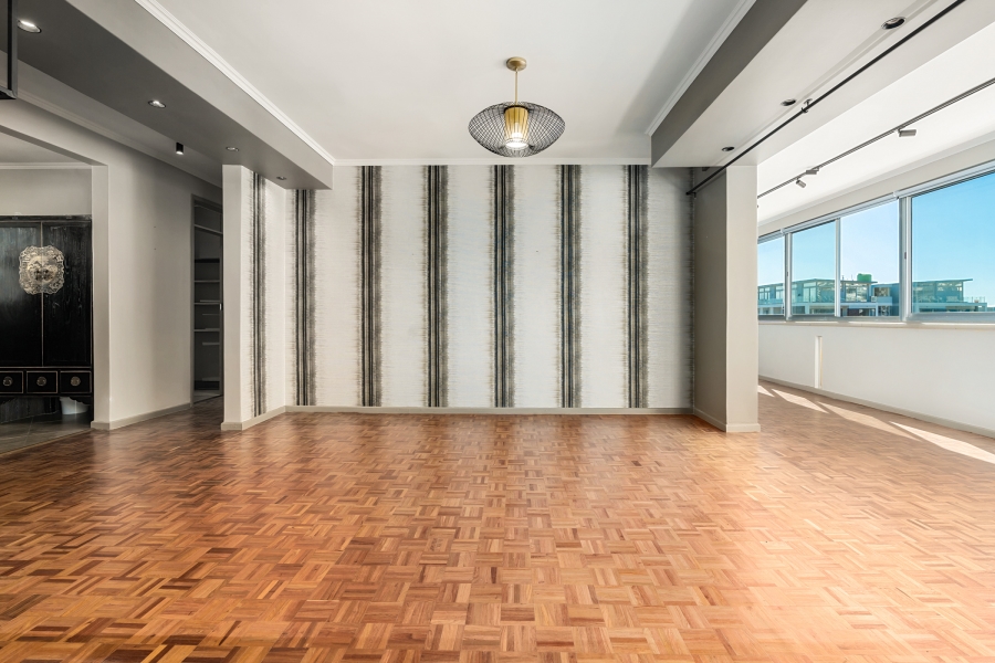 To Let 2 Bedroom Property for Rent in Sea Point Western Cape